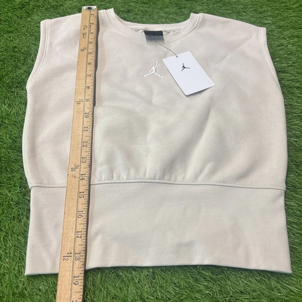 Jordan Girls Essentials Fleece Crop Top Sleeveless Sweatshirt Beige Medium 10-12